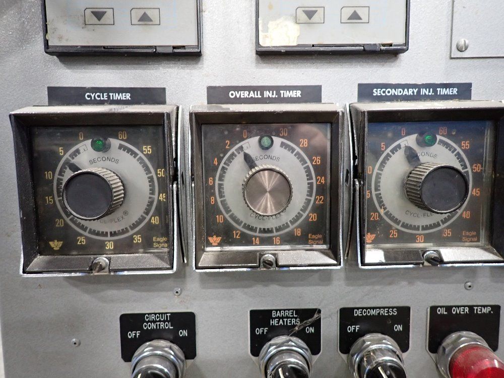 Newbury 1990 Newbury V230ars Injection Molder