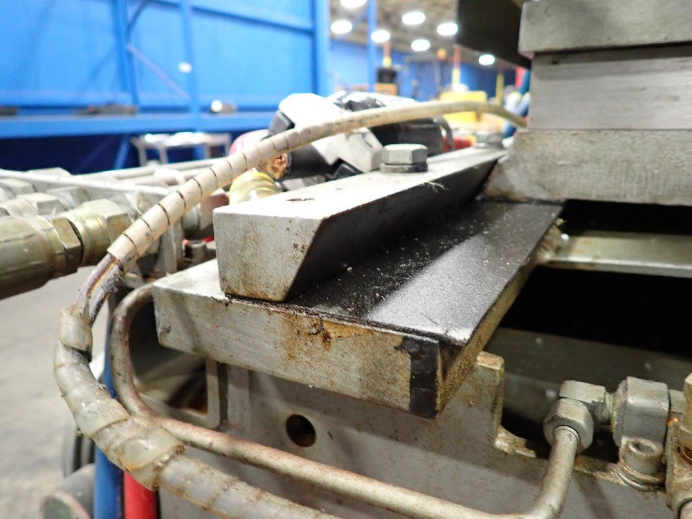 Newbury 1990 Newbury V230ars Injection Molder