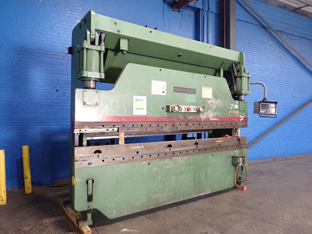 Cincinnati Cincinnati 135 Ton Press Brake
