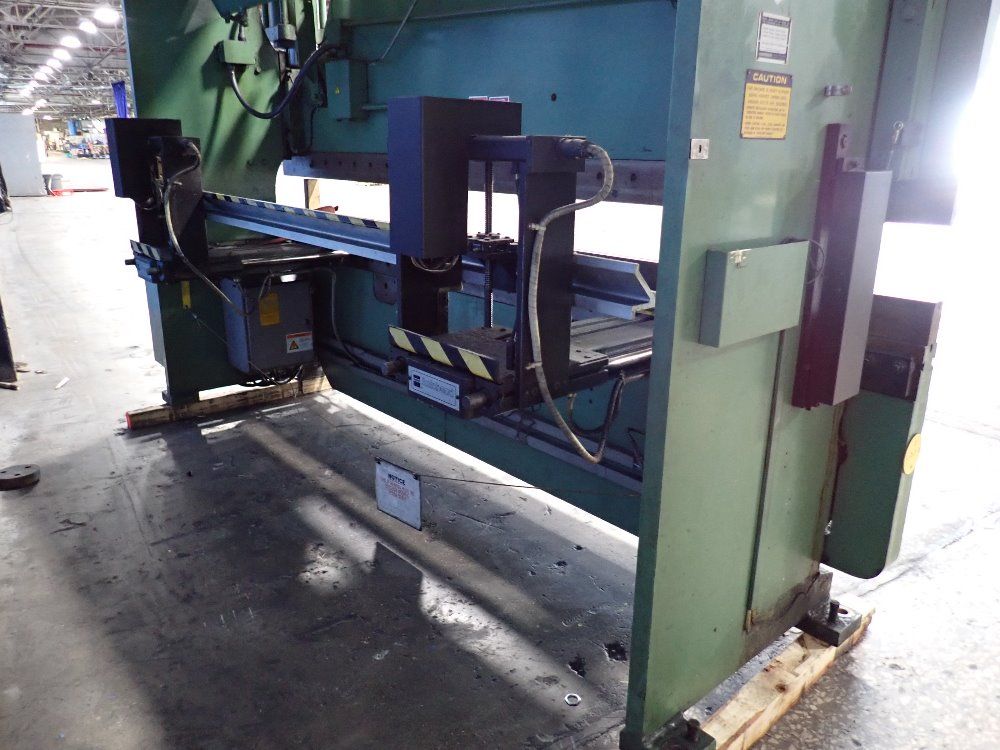 Cincinnati Cincinnati 135 Ton Press Brake