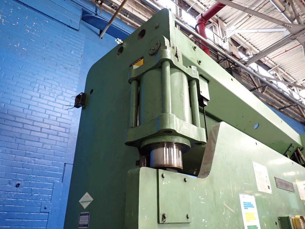 Cincinnati Cincinnati 135 Ton Press Brake
