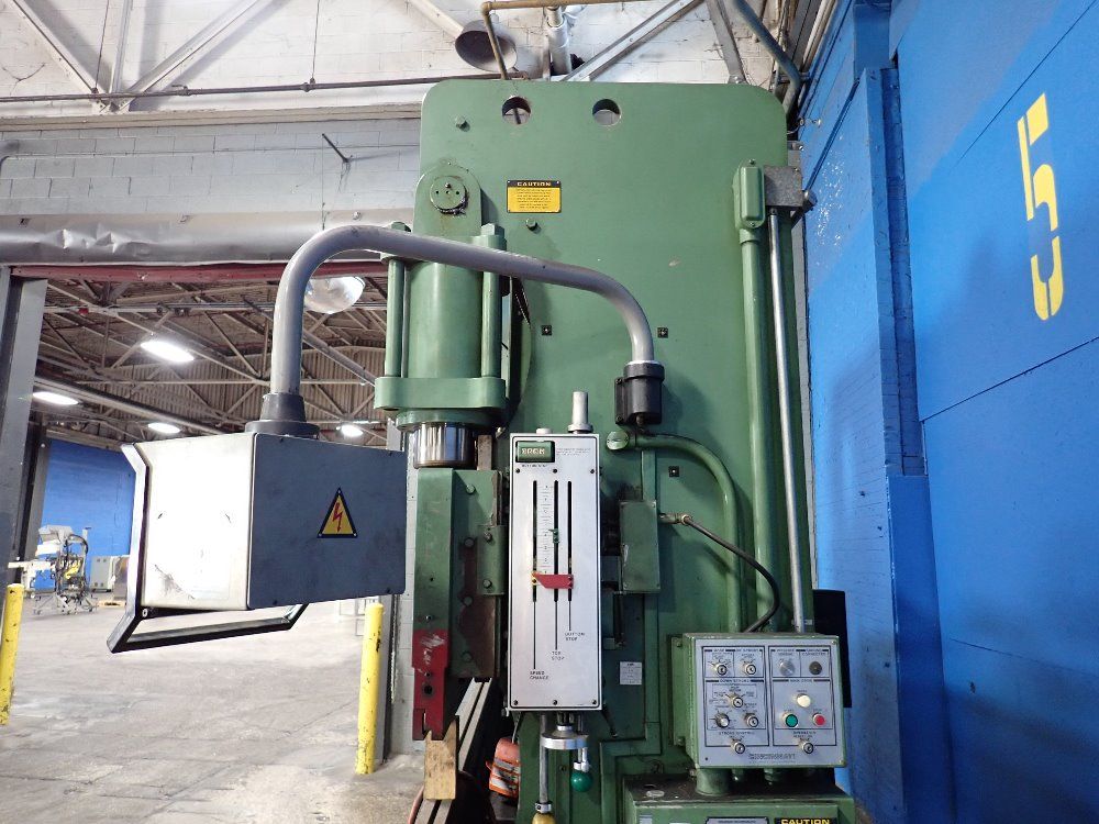Cincinnati Cincinnati 135 Ton Press Brake