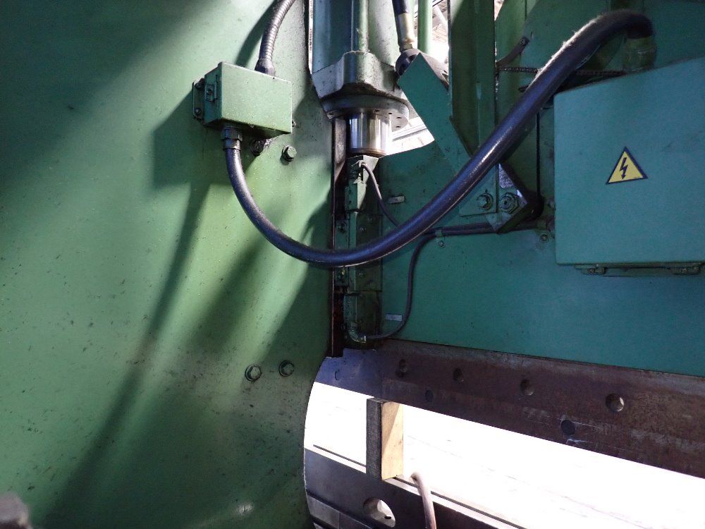 Cincinnati Cincinnati 135 Ton Press Brake