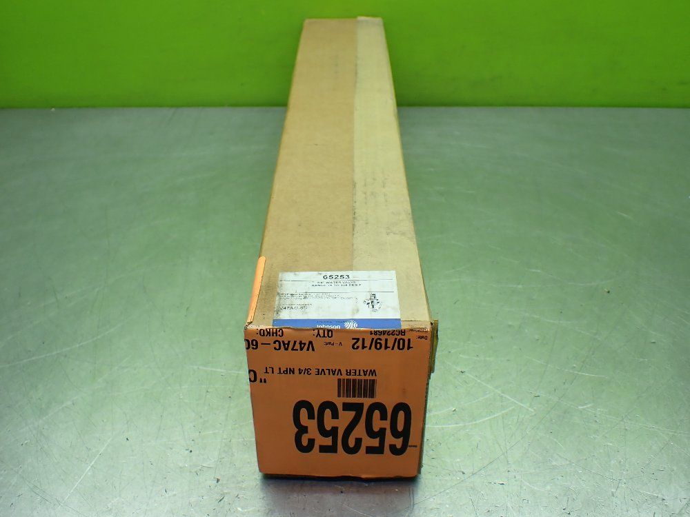 Johnson 75-135 Degree F Range 3/4" Water Valve. - 65253