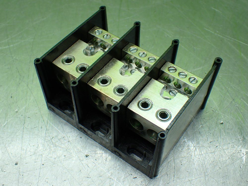 Ferraz Shawmut Power Distribution Block. - 66543