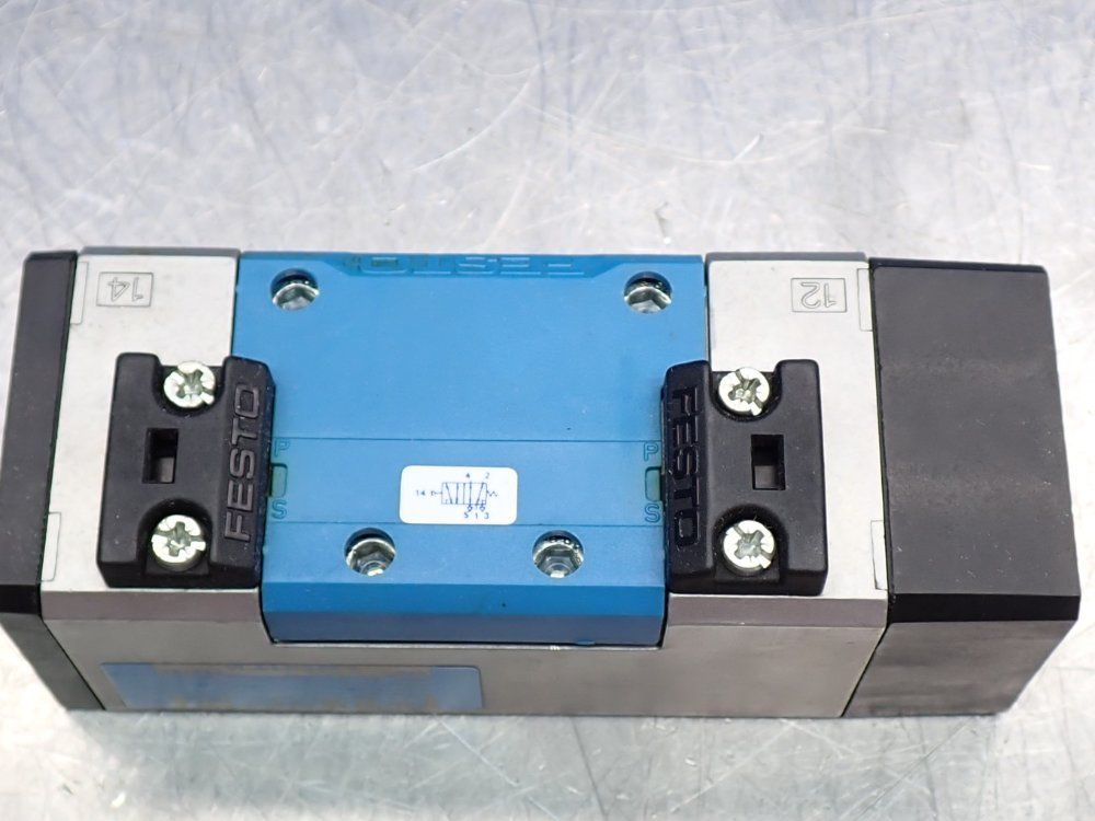 Festo Hand Lever Valve - Vl-5/2-d-2-fr-c