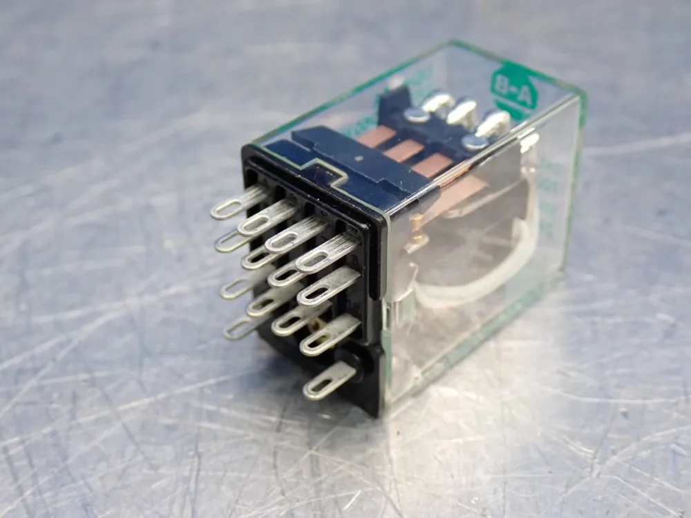 Allen Bradley Relay Module - 700-hc24z24