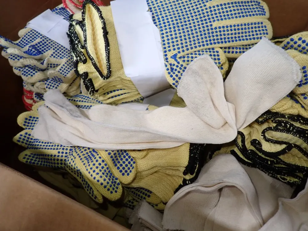 Dupont Gloves - 9100116