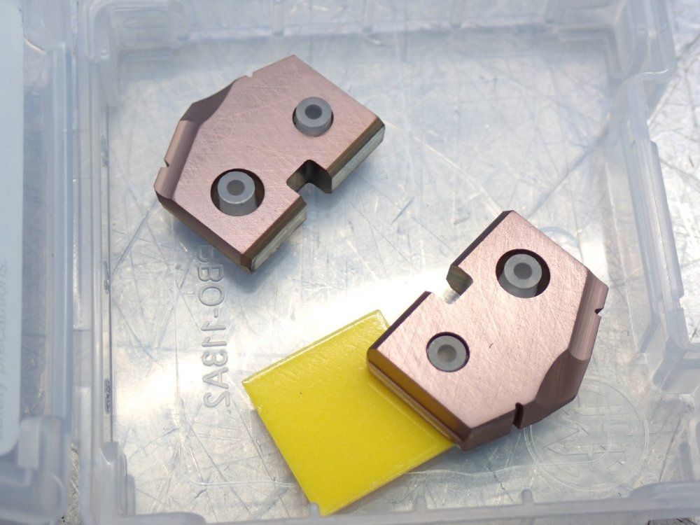 Allied Machine  Engineering Super Cobalt Am200 Coated Drill Insert