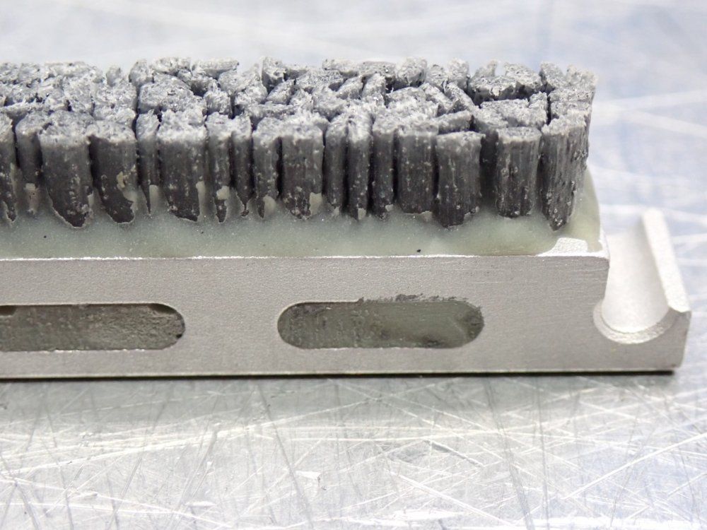 Unbranded Silica Carbide Brush Assembly 1 Lot Of 21