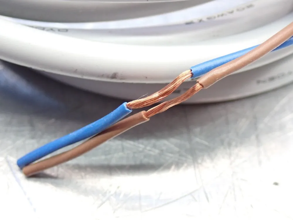 Omron 5 Mm Sensing Distance Proximity Switch - E2fm-x5d1