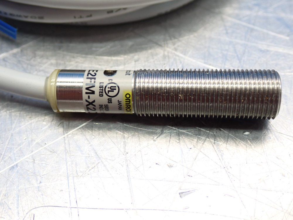 Omron Proximity Switch - E2fm-x2d1