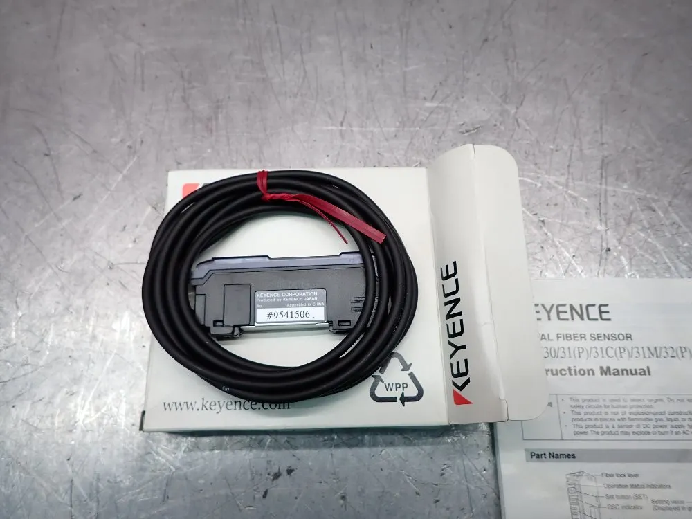 Keyence 12-24 Vdc Input Fiber Optic Sensor - Fs-v31