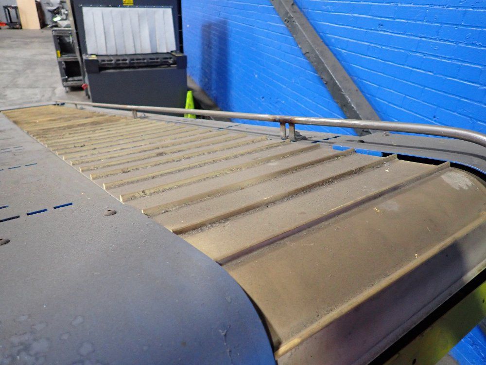 New London Engineering Electric Belt Lift Conveyor