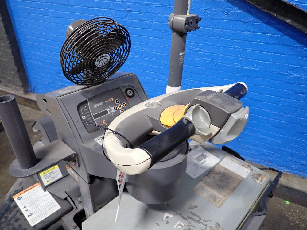 Crown Crown Access123 Electric Pallet Jack