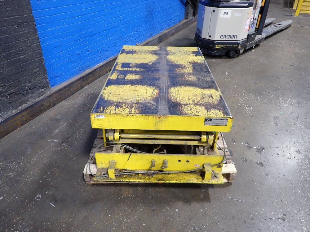 Handling Specialty Hydraulic Lift Table