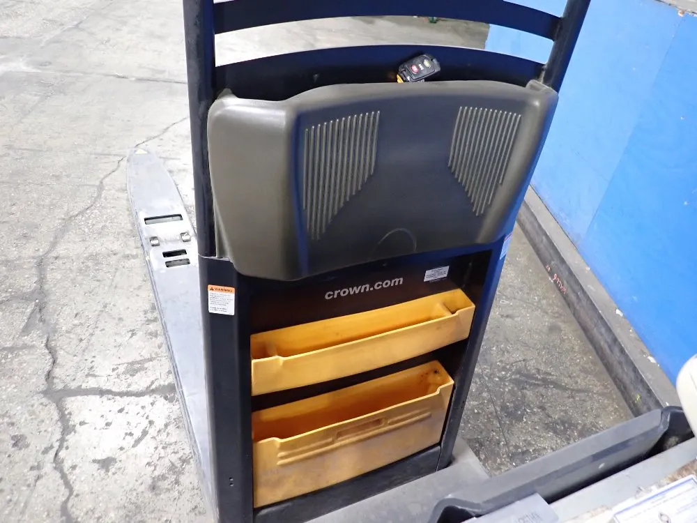 Crown Crown Pc 4500 Series Electric Pallet Jack