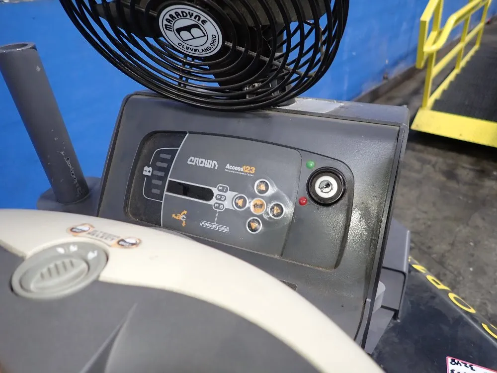 Crown Crown Pc 4500 Series Electric Pallet Jack