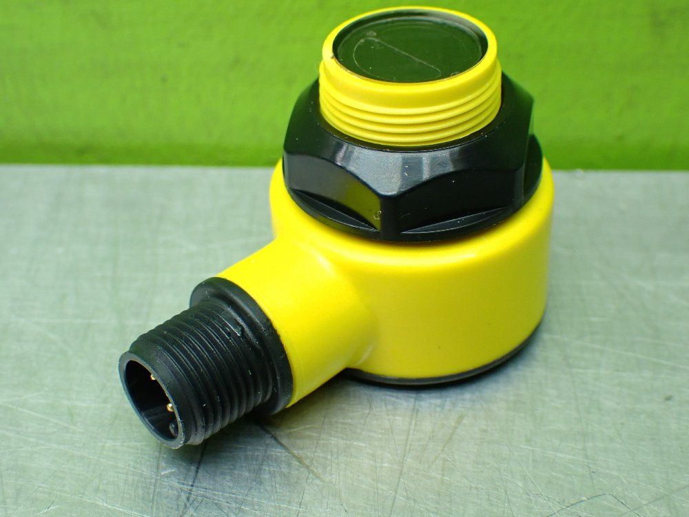 Banner Photoelectric Sensor