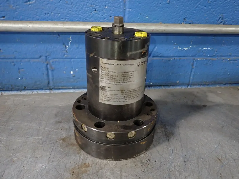 Hilma Swing Clamp