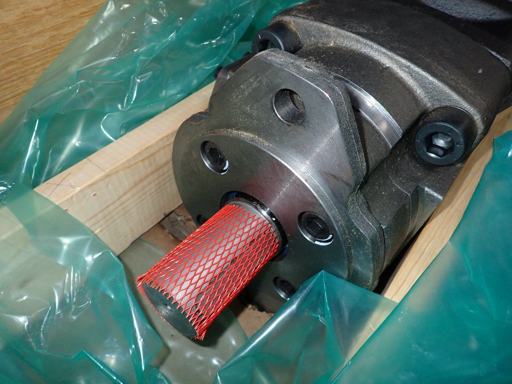  Gear Pump