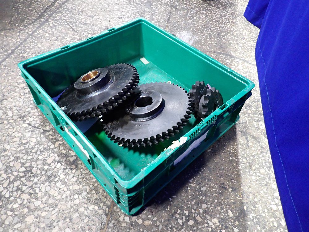  Gears