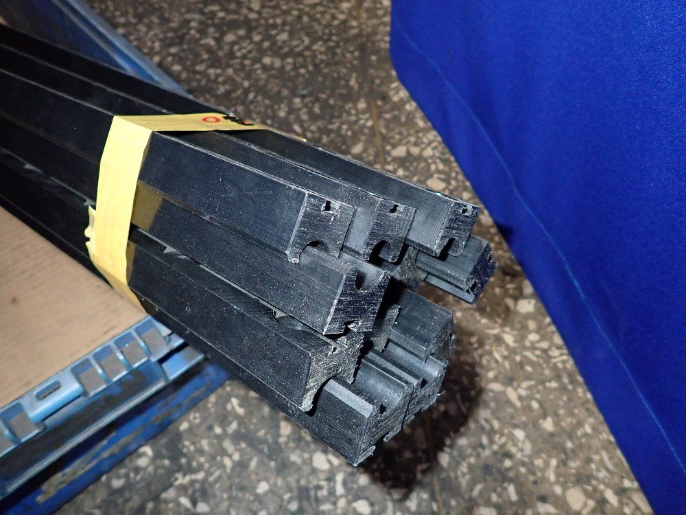  Plastic Track Supports