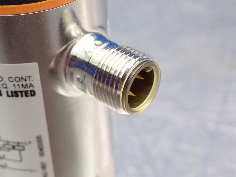 Ifm Pressure Sensor With Display - Pn7204