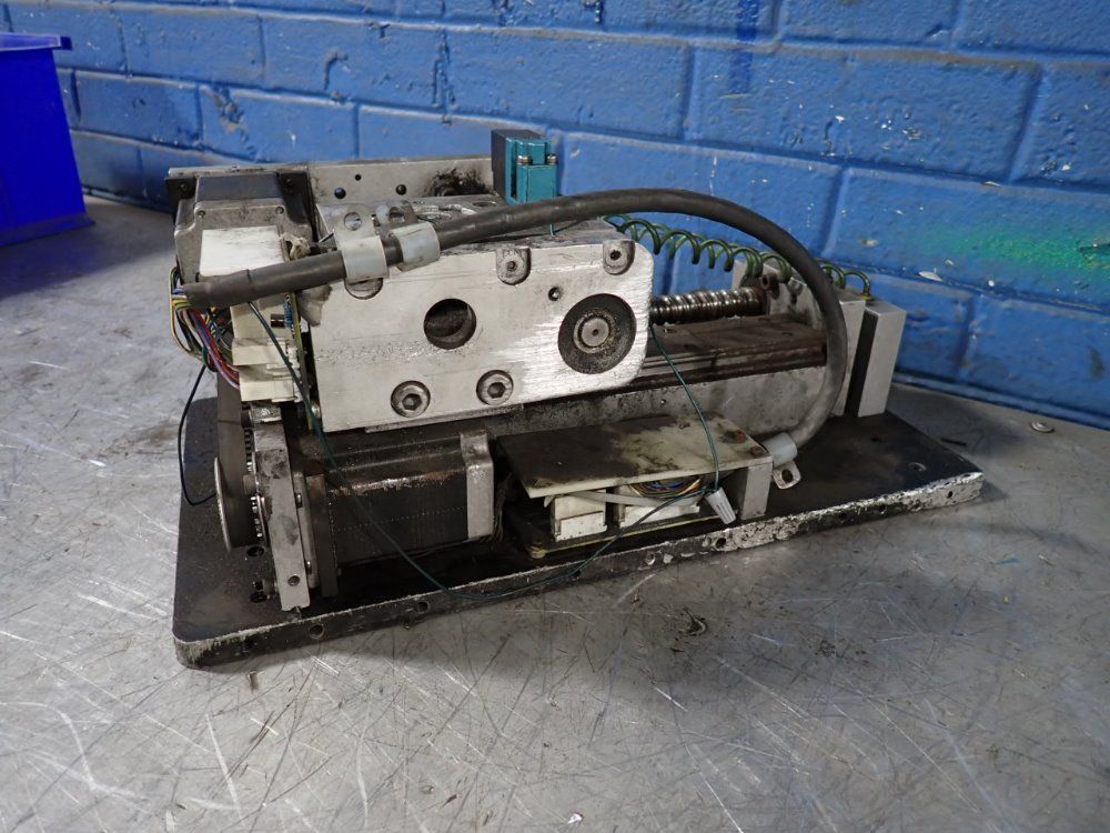  Linear Actuator