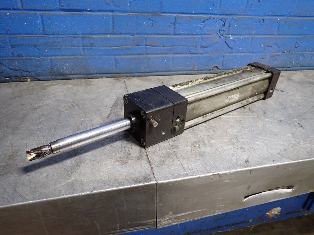 Parker Cylinder