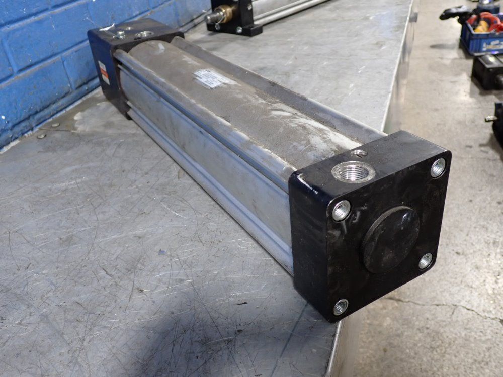 Parker Cylinder