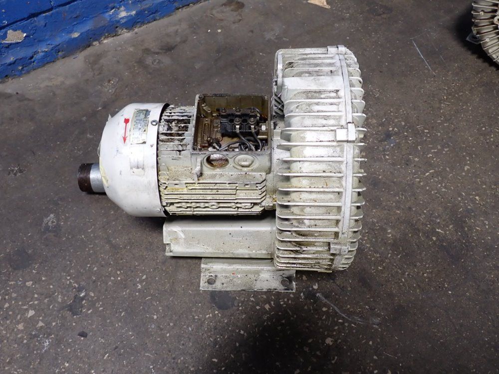  Blower