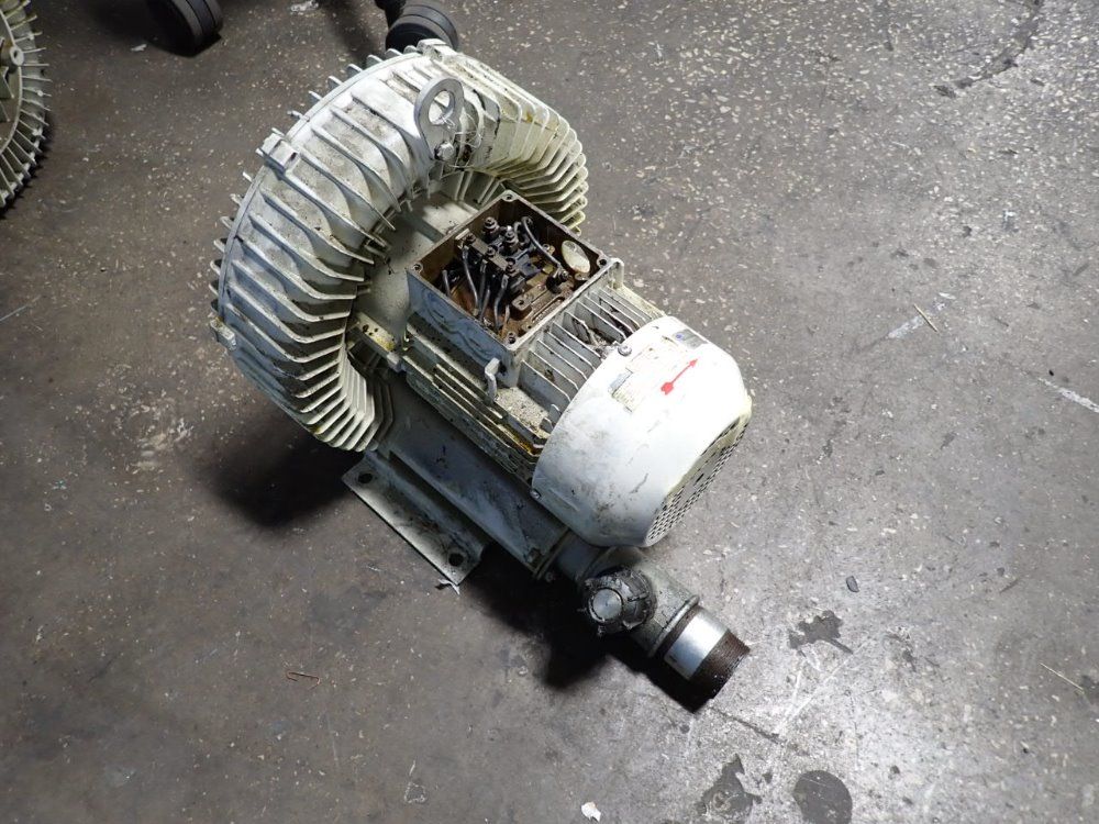  Blower