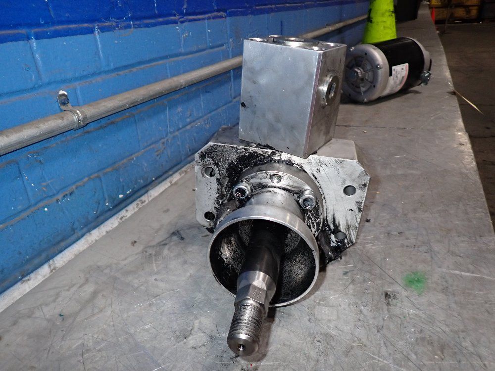 Nordson Hydraulic Pump - 190cc.xd3