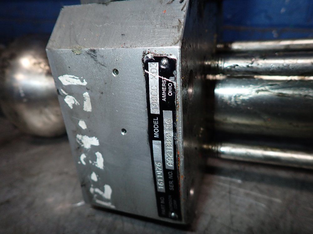 Nordson Hydraulic Pump - 190cc.xd3