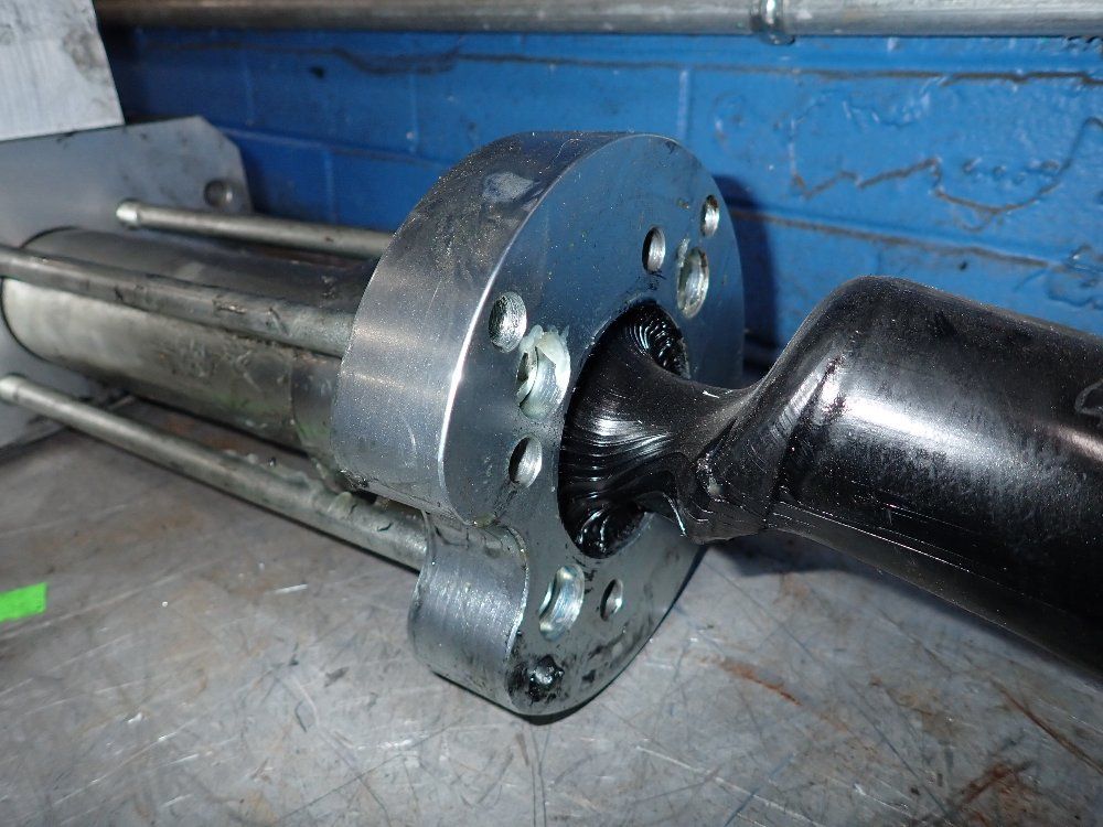 Nordson Hydraulic Pump - 190cc.xd3