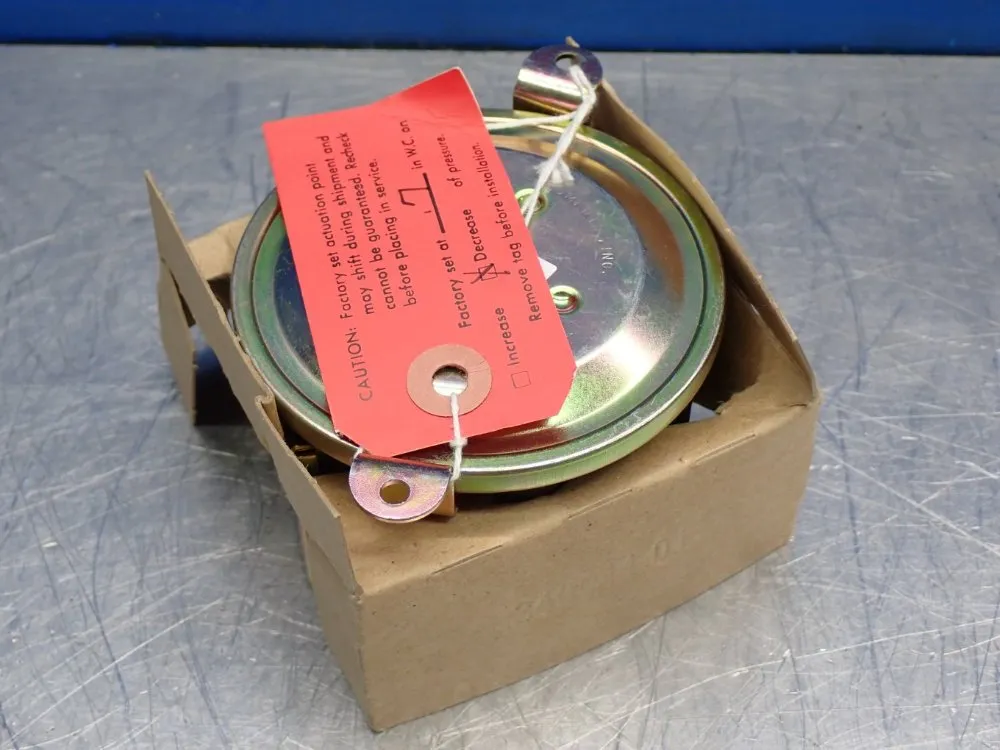 Dwyer Series 1900 Compact Low Differential Pressure Switch - 1910-1-preset