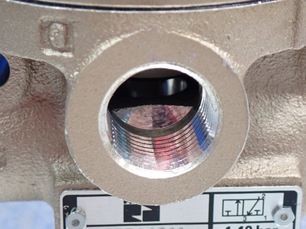 Ross Directional Control Valve - 2753a4014