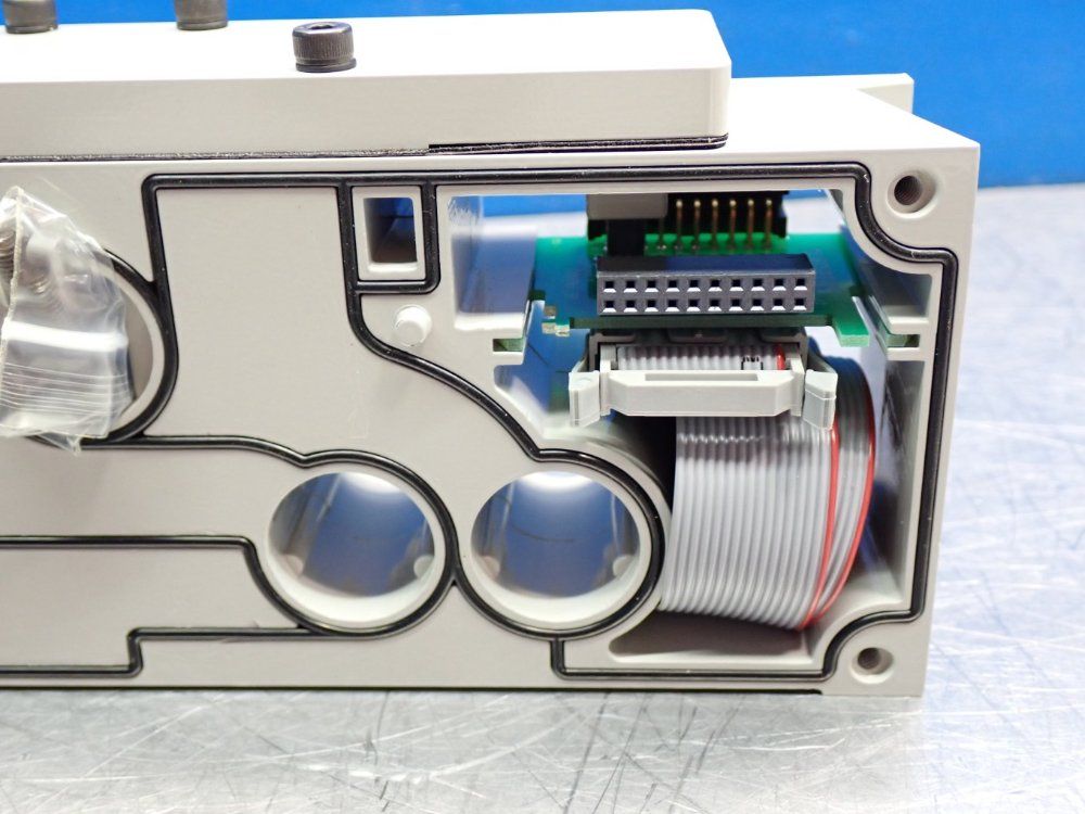 Numatics Blank Plate/manifold 2035 Series 1/2" Npt, Dzb, Rc - 35400pr2on00000