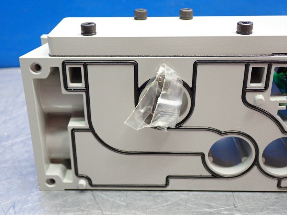 Numatics Blank Plate/manifold 2035 Series 1/2" Npt, Dzb, Rc - 35400pr2on00000