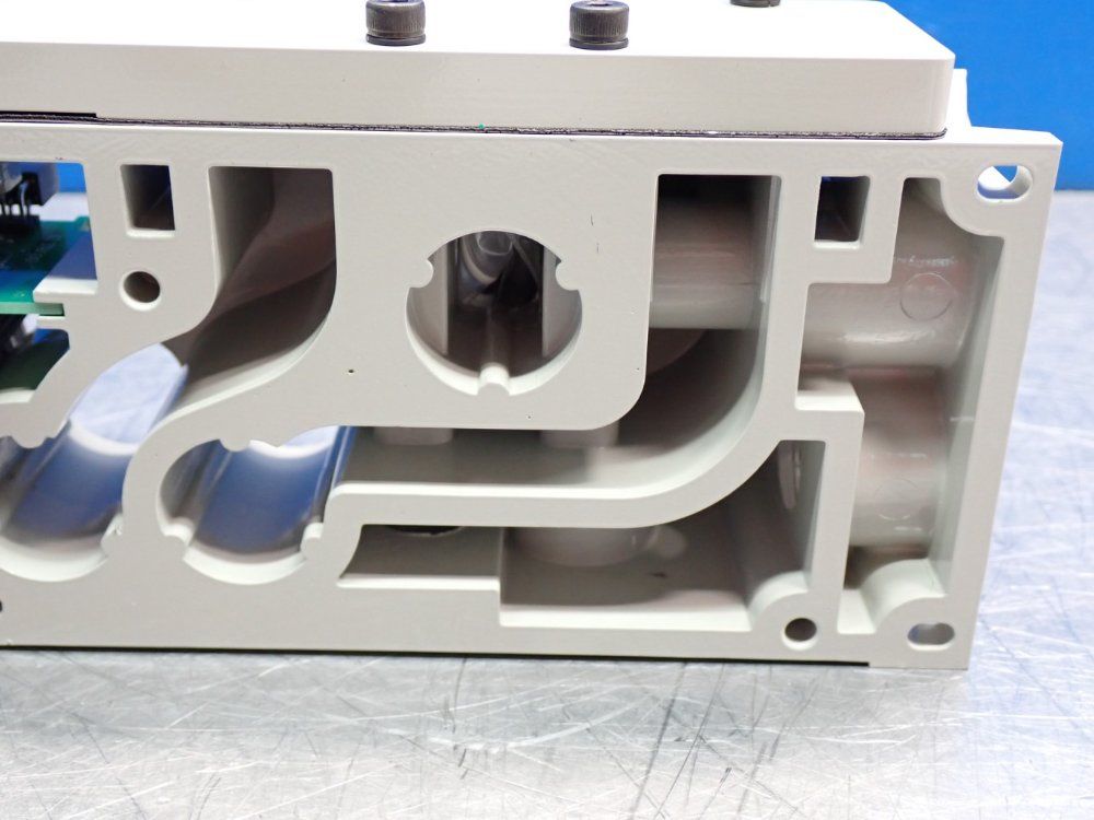 Numatics Blank Plate/manifold 2035 Series 1/2" Npt, Dzb, Rc - 35400pr2on00000