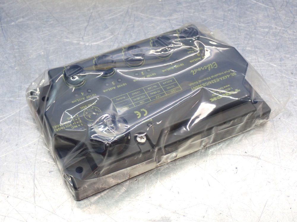 Turck 5 Port Industrial Ethernet Switch - Se-44x4-e524/cs30007