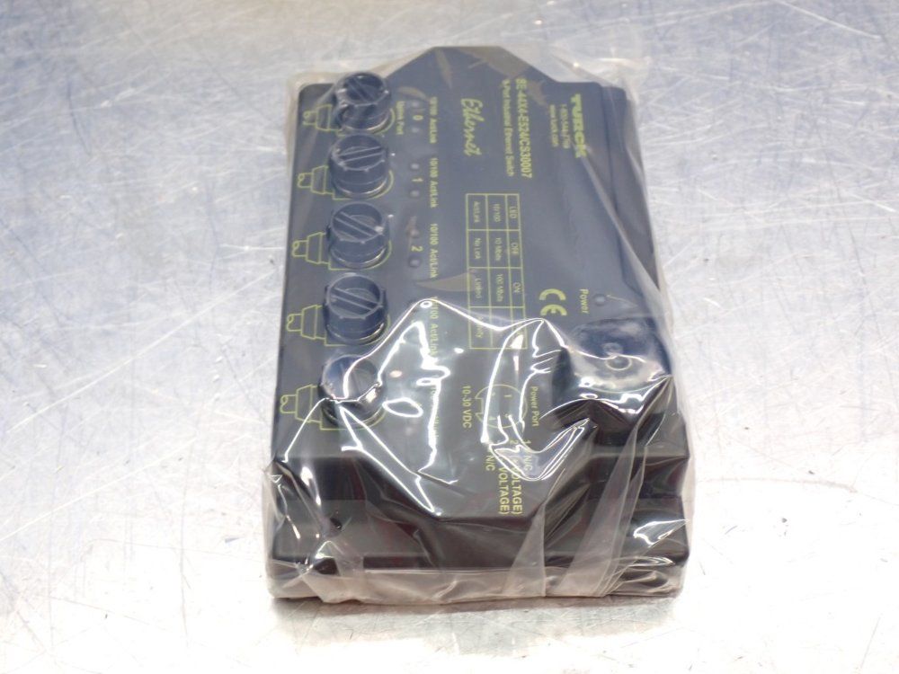 Turck 5 Port Industrial Ethernet Switch - Se-44x4-e524/cs30007