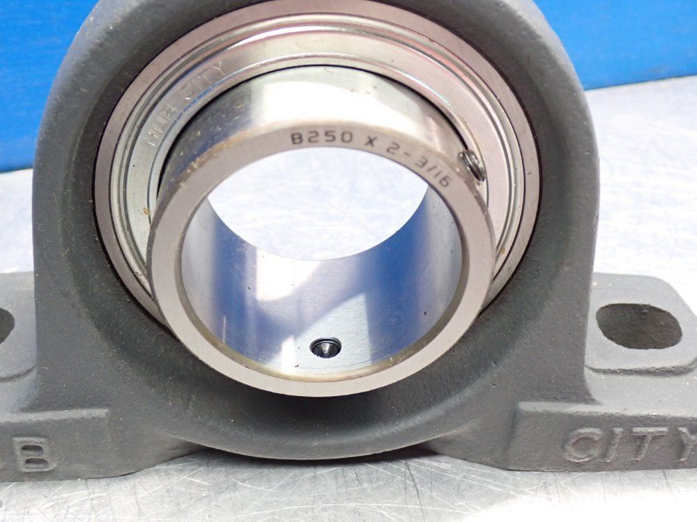 Hub City Mounted Pillow Block Bearing
