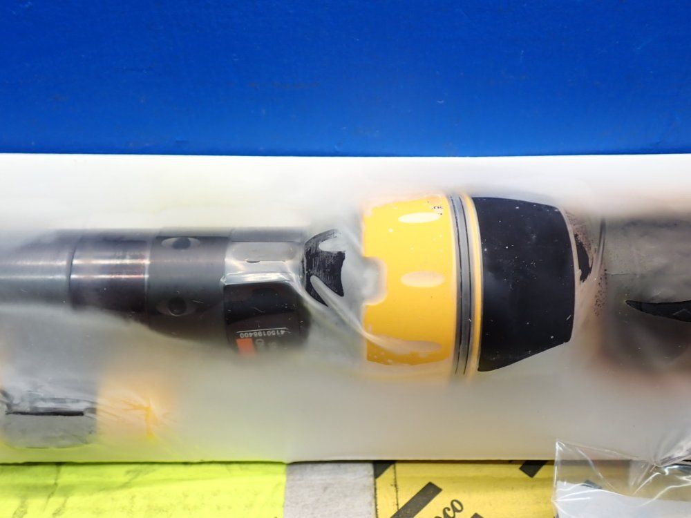 Atlas Copco 9-18ft Lb Pnuematic Ltv Series Nutrunner - Ltv39-2r24-10