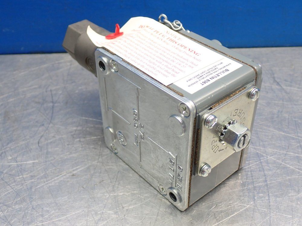 Allen Bradley Pressure Control Switch - 836t-t352jx130x15