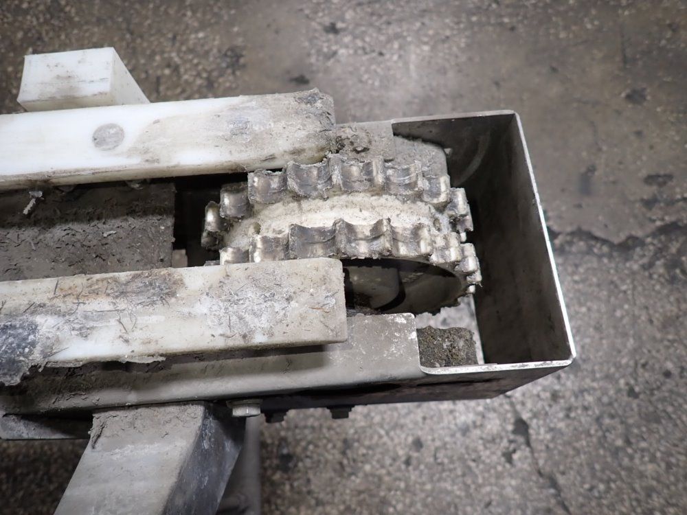  Conveyor