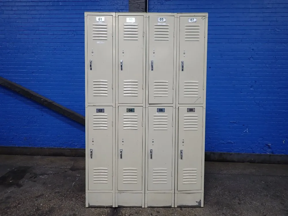  Locker Unit