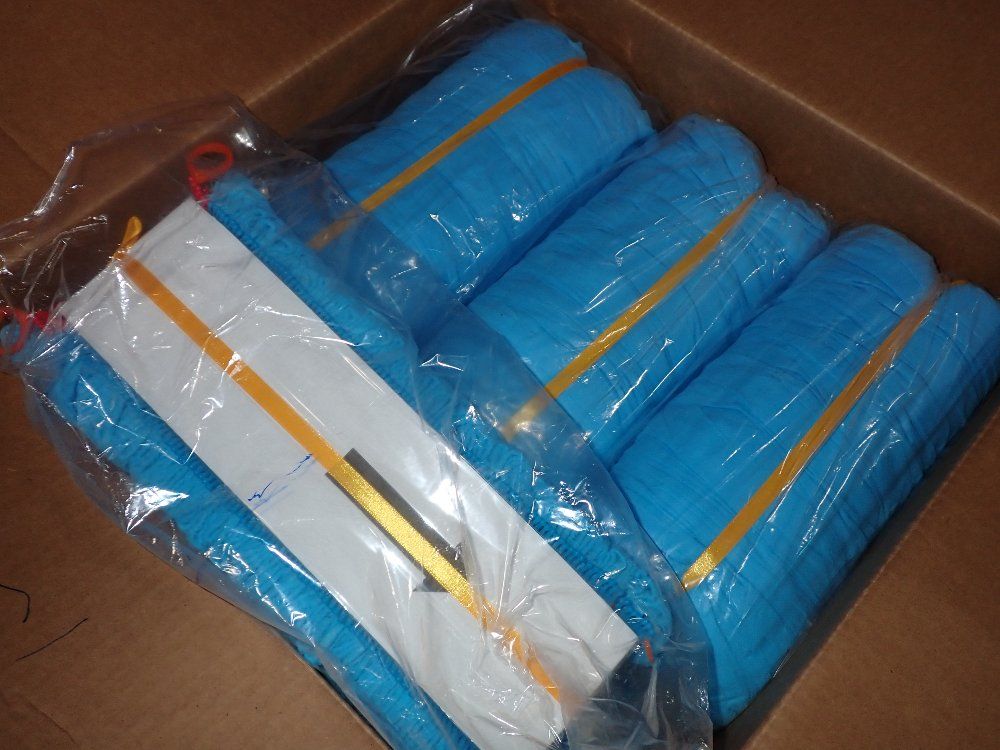 Dispensible Blue Bouffant Caps
