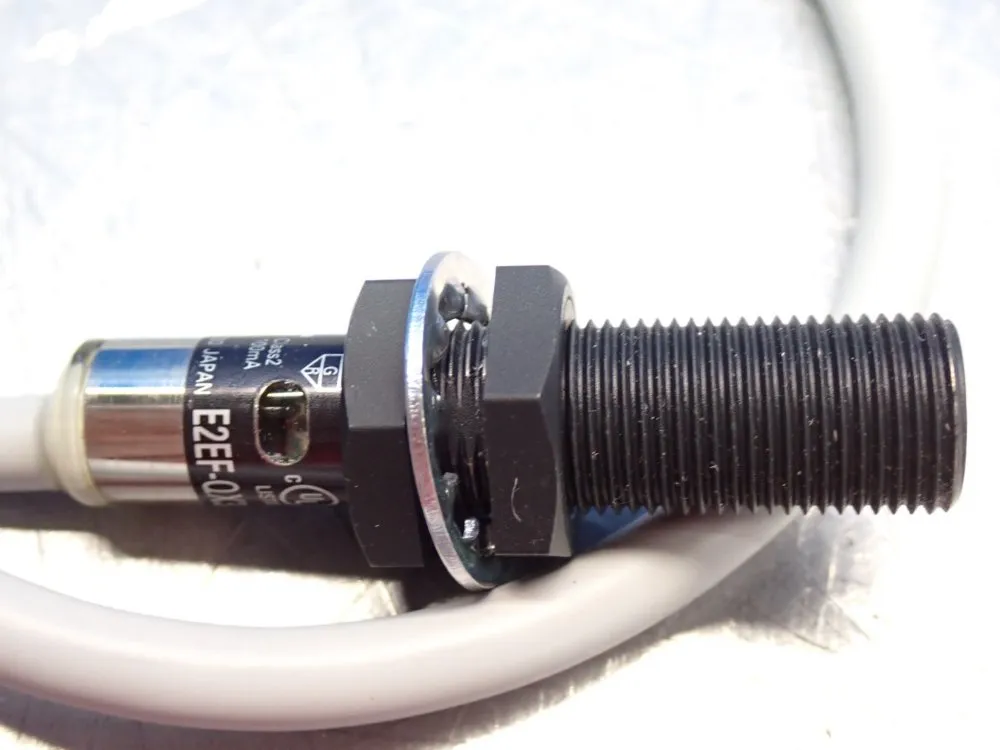Omron Proximity Switch - E2ef-qx3d1-m1tgj